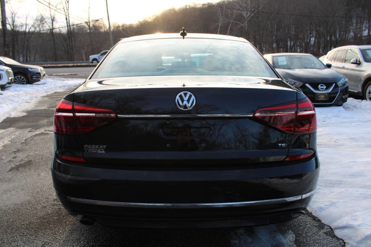 Used 2017 Volkswagen Passat 1.8T R-Line image 9