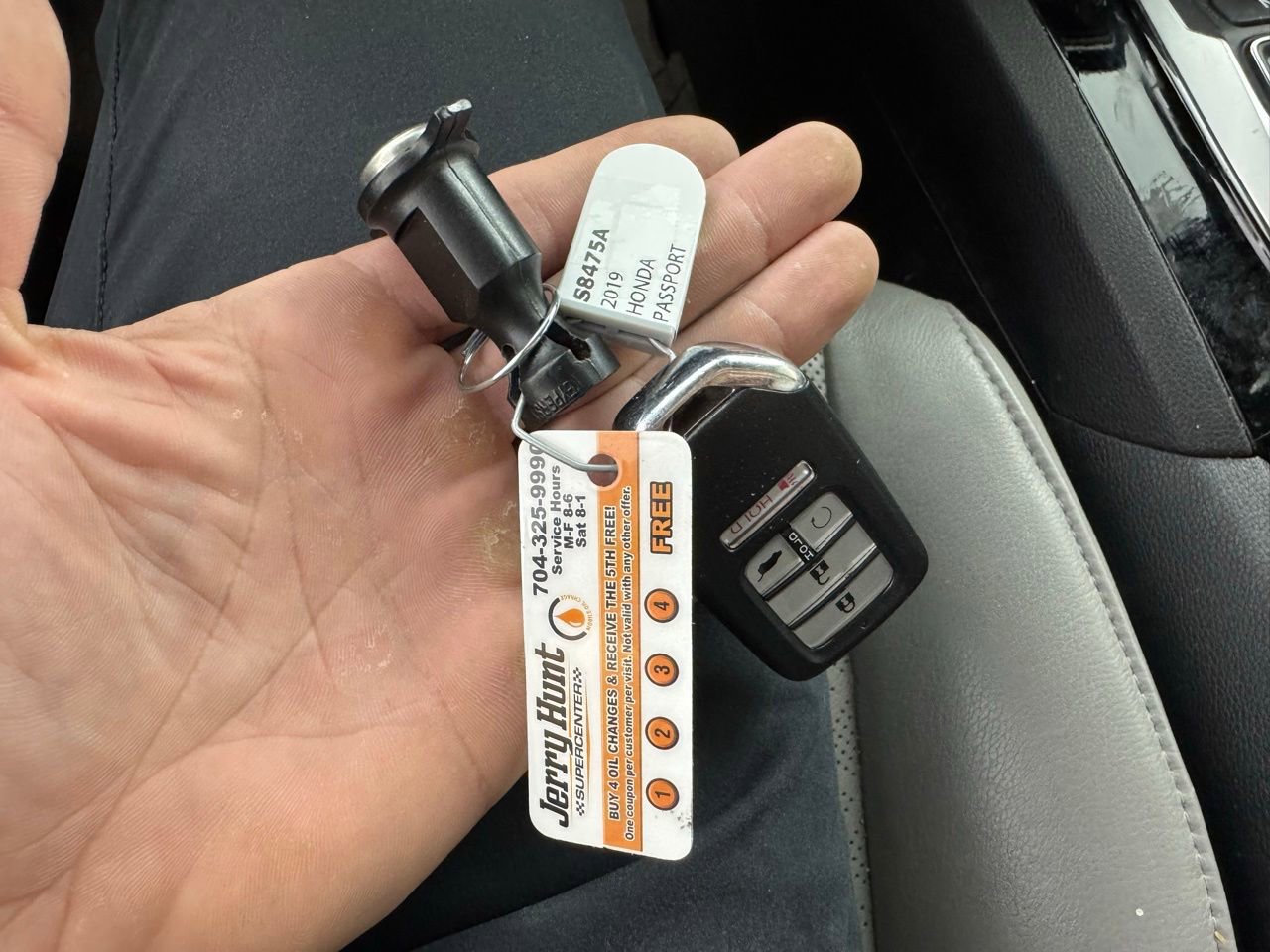 Used 2019 Honda Passport Touring image 3