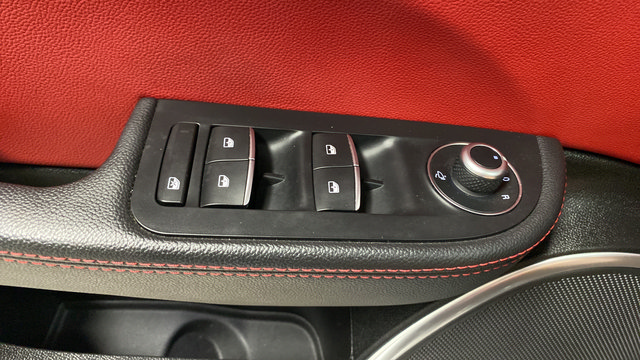 Used 2019 Alfa Romeo Giulia Ti Sport w/ Quick Order Package 22U Sport RWD image 21
