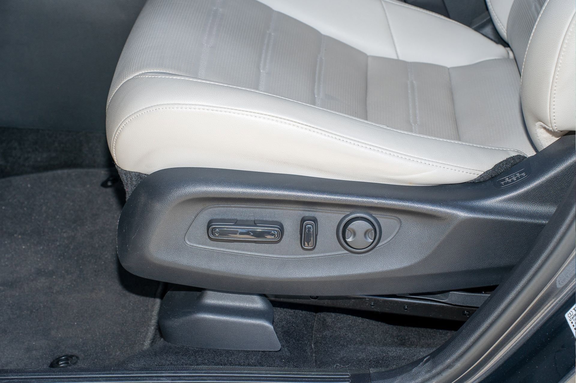 Certified 2024 Honda CR-V EX-L image 31