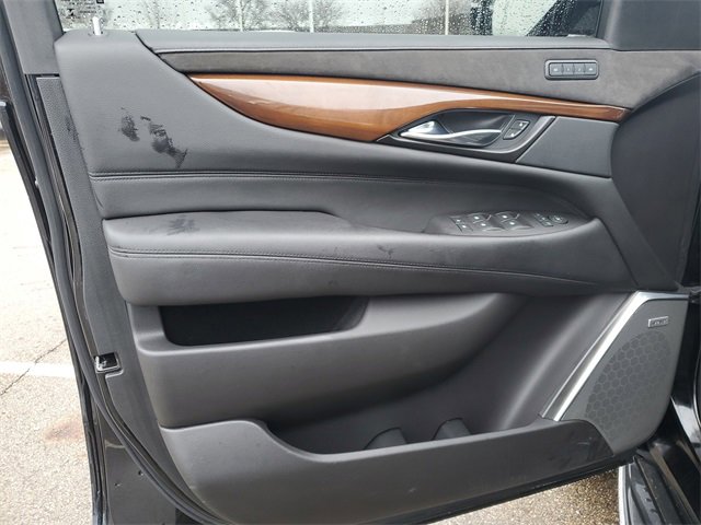 Used 2020 Cadillac Escalade Luxury image 21