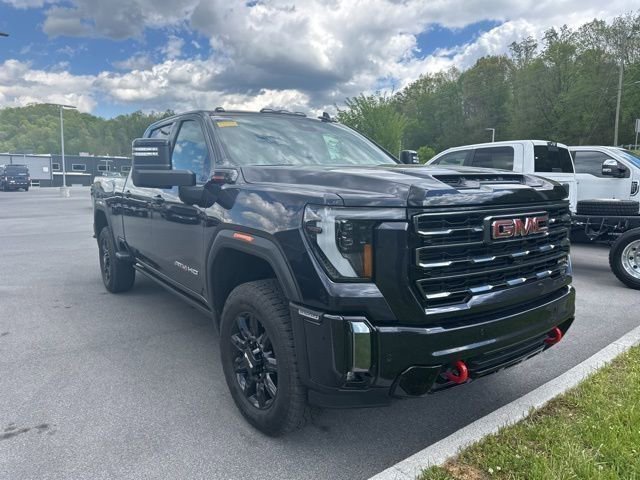 Used 2024 GMC Sierra 2500 AT4 w/ AT4 Preferred Package image 10