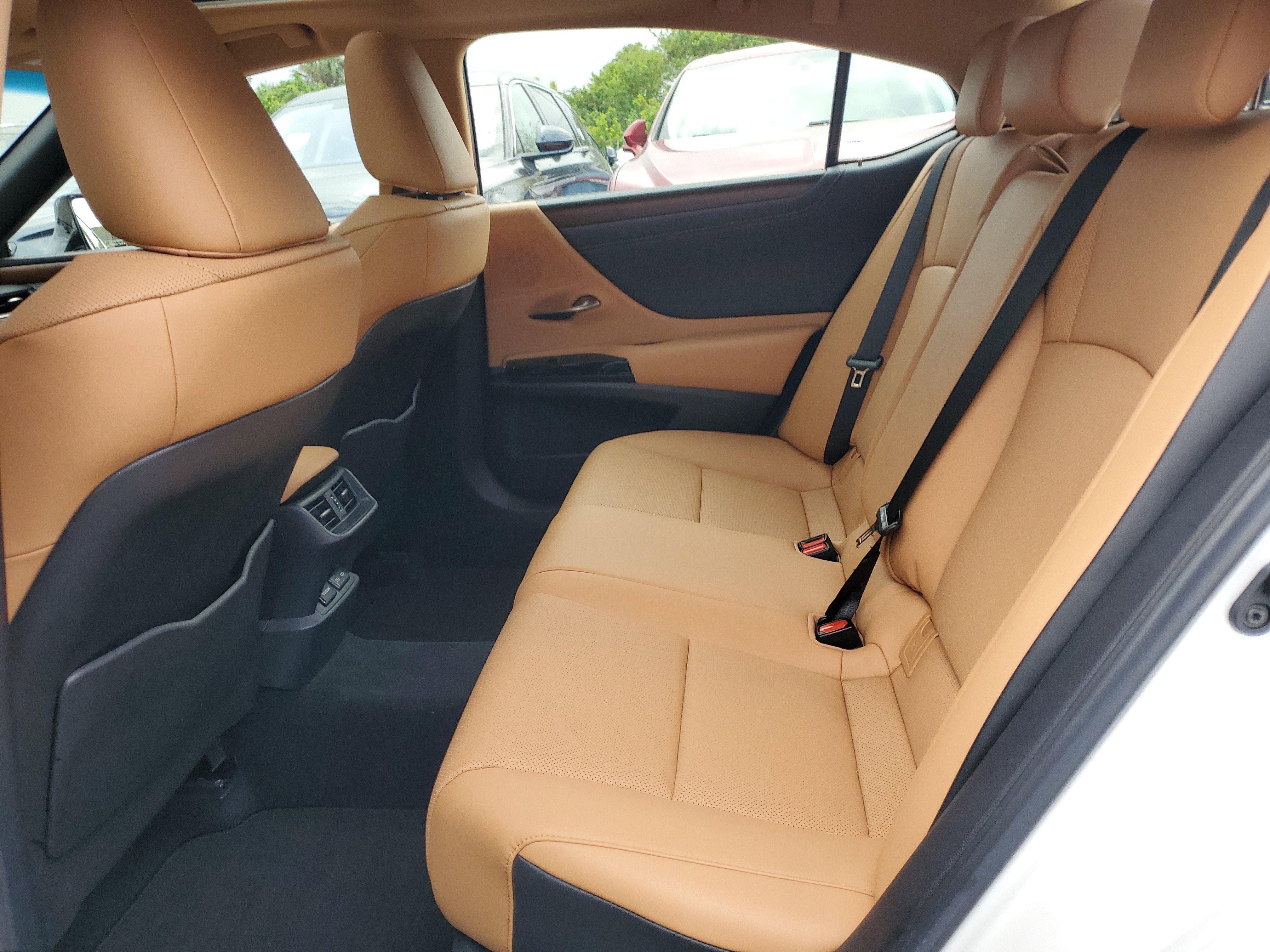 Used 2025 Lexus ES 350 350 image 10