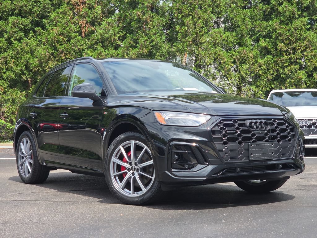 Certified 2024 Audi Q5 e Premium Plus AWD/4WD image 1