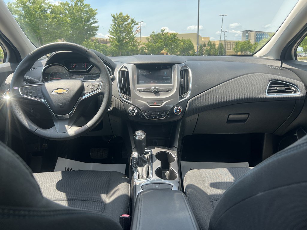 Used 2017 Chevrolet Cruze LT w/ Convenience Package FWD image 19
