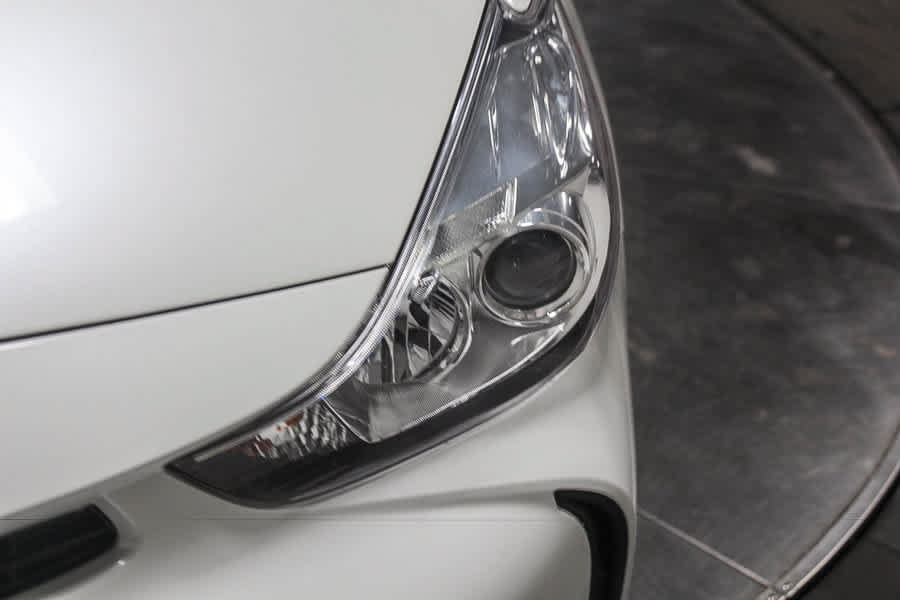 Used 2016 Toyota Prius V Two FWD image 11