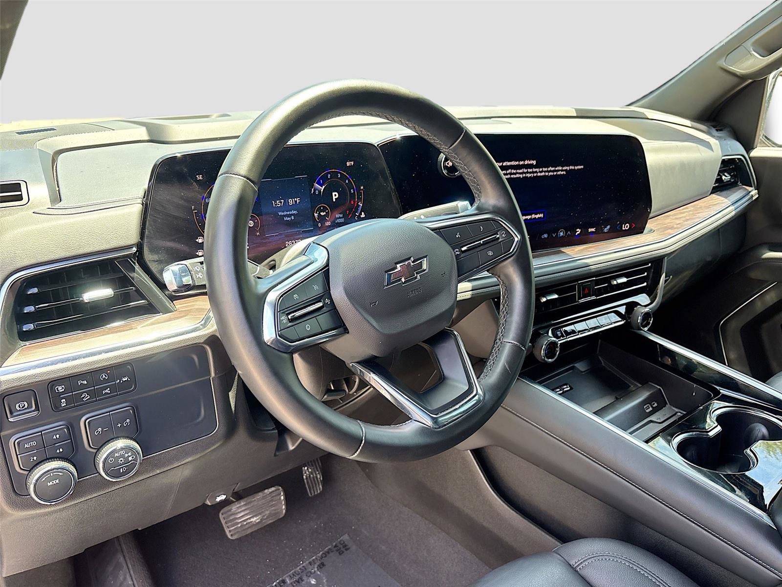 Used 2025 Chevrolet Suburban Z71 AWD/4WD image 9