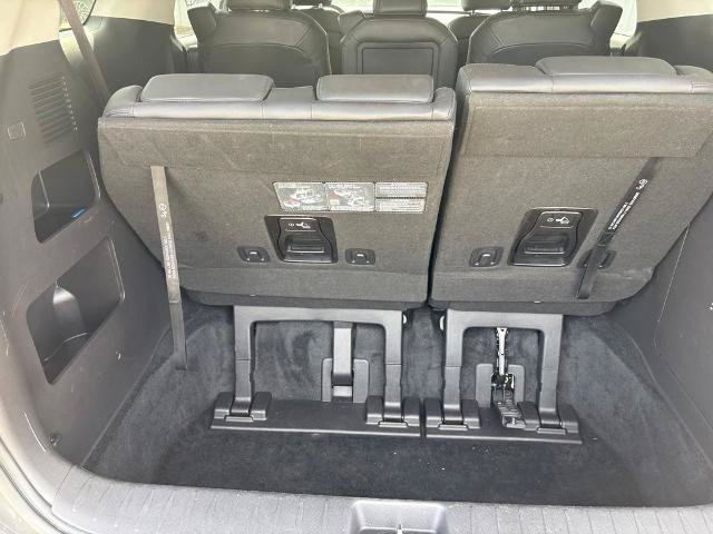 Used 2025 Kia Carnival FWD image 11