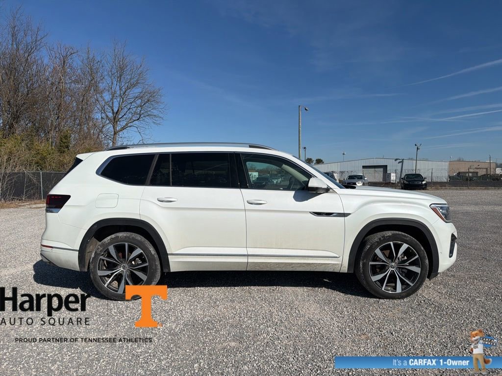Used 2025 Volkswagen Atlas SEL Premium R-Line image 6