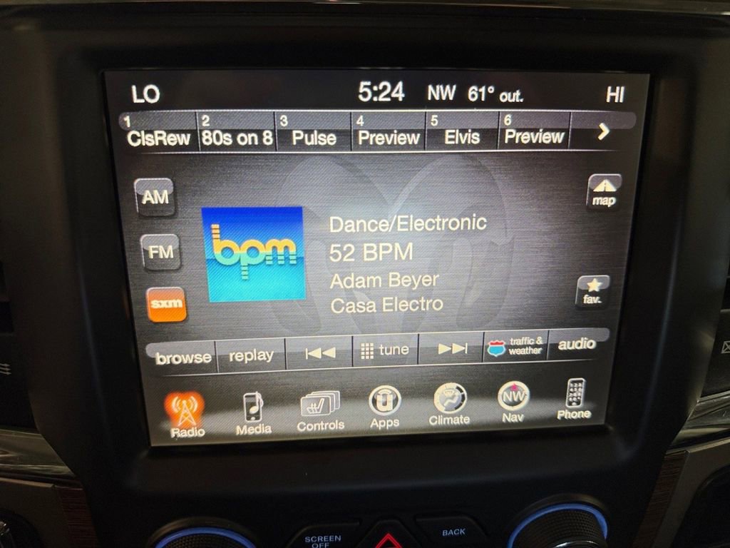 Used 2017 RAM 1500 Laramie image 30