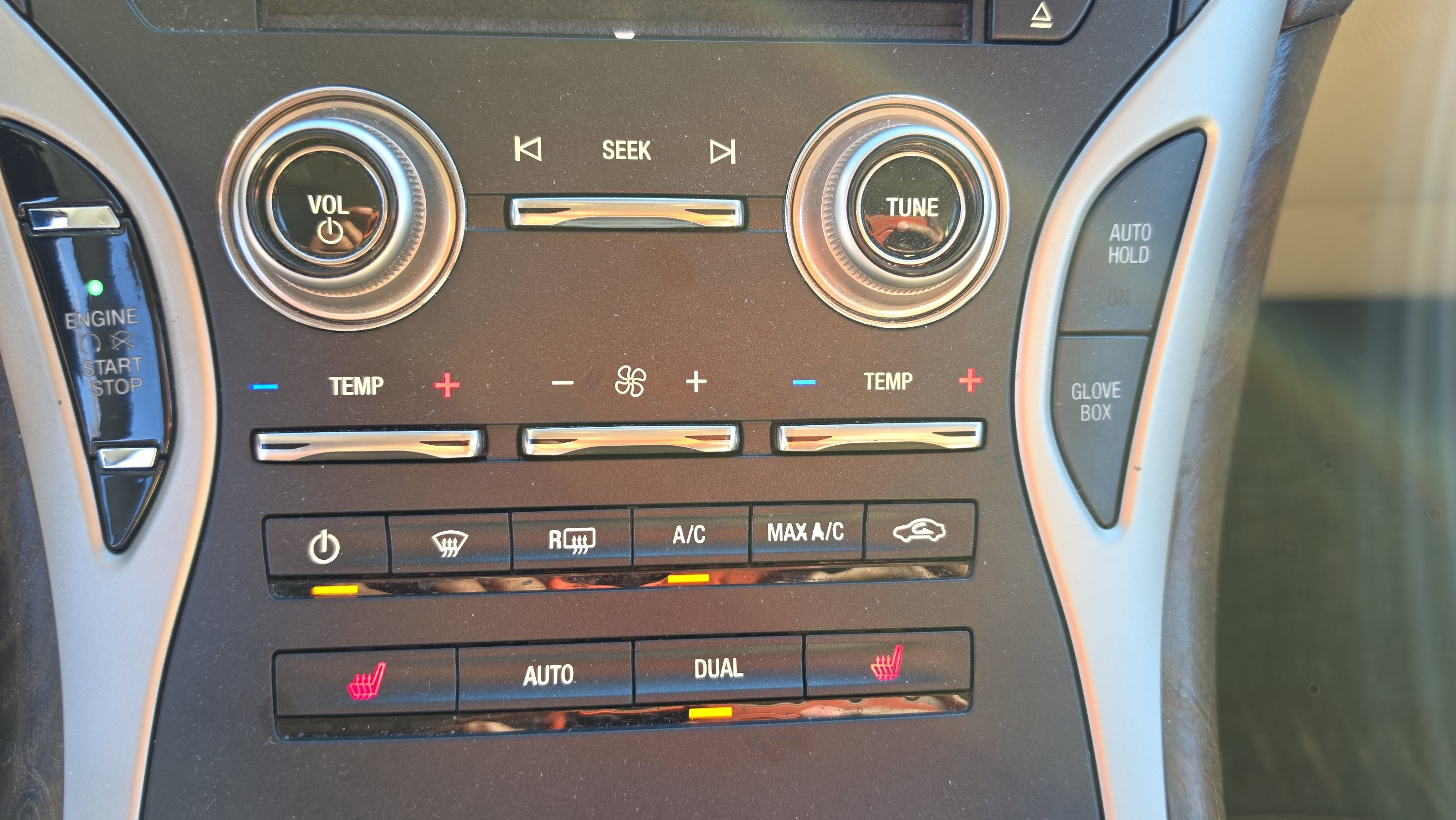 Used 2016 Lincoln MKX Select w/ Select Plus Package FWD image 18