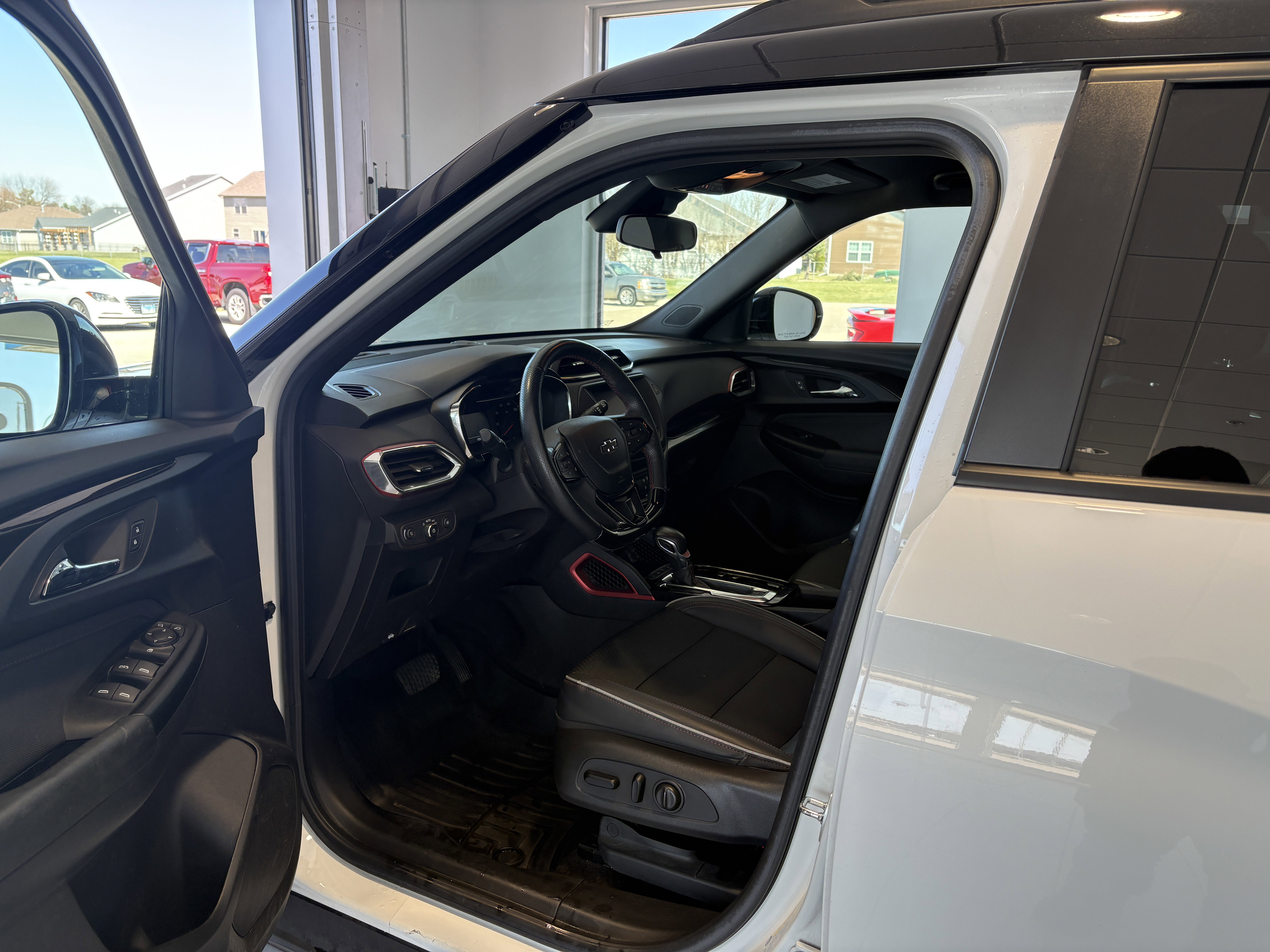 Used 2022 Chevrolet TrailBlazer RS image 9