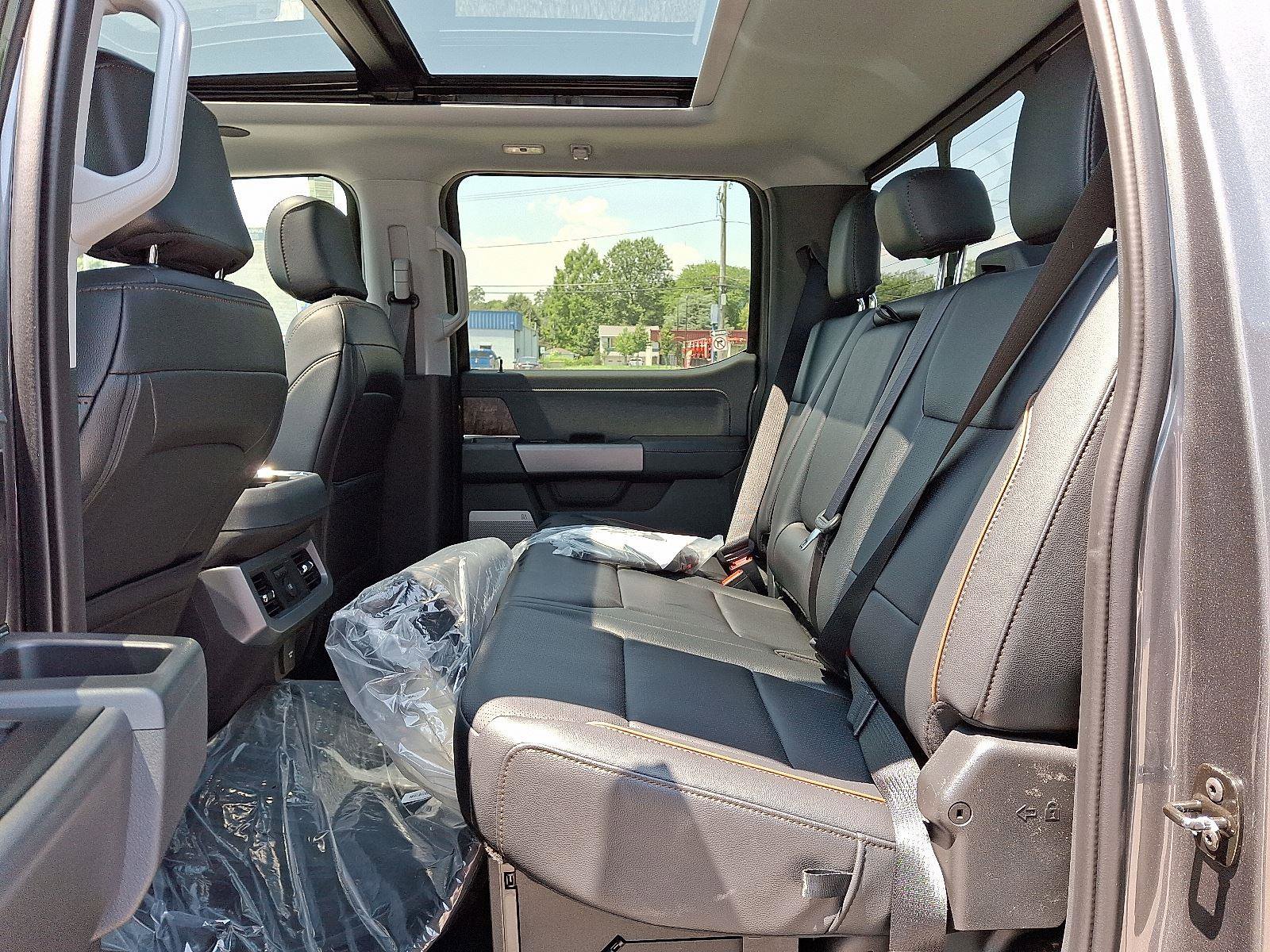 New 2025 Ford F350 Lariat w/ Lariat Ultimate Package image 6