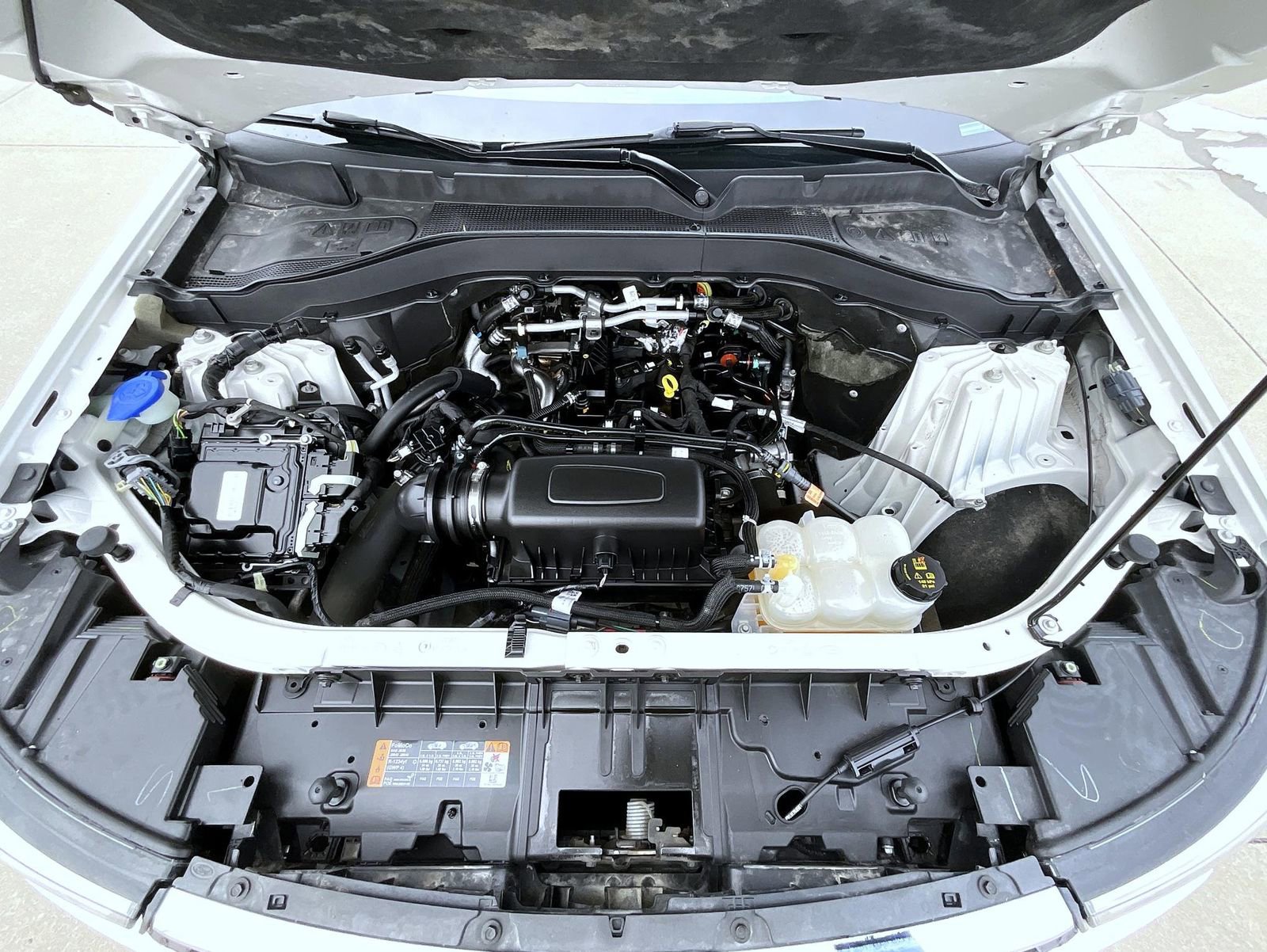 Used 2022 Ford Explorer XLT w/ Equipment Group 202A image 30