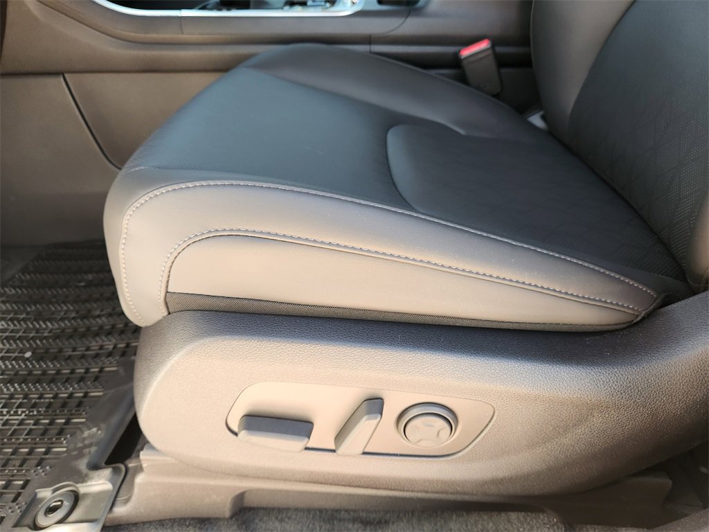 New 2026 Kia Carnival SX image 17