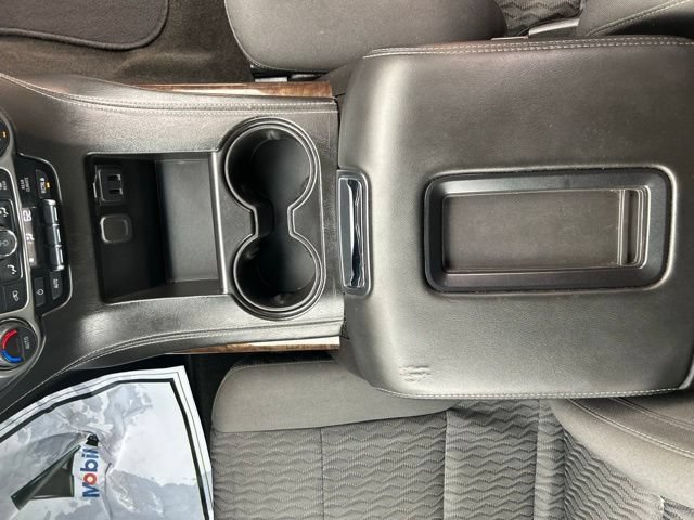Used 2018 Chevrolet Suburban LS AWD/4WD image 11