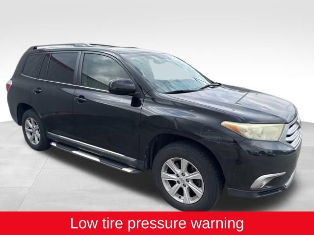 Used 2013 Toyota Highlander SE image 3