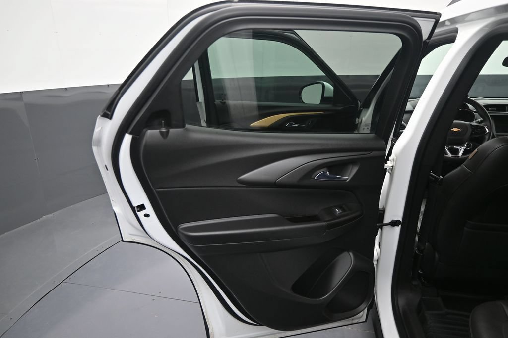 Used 2023 Chevrolet TrailBlazer ACTIV FWD image 27