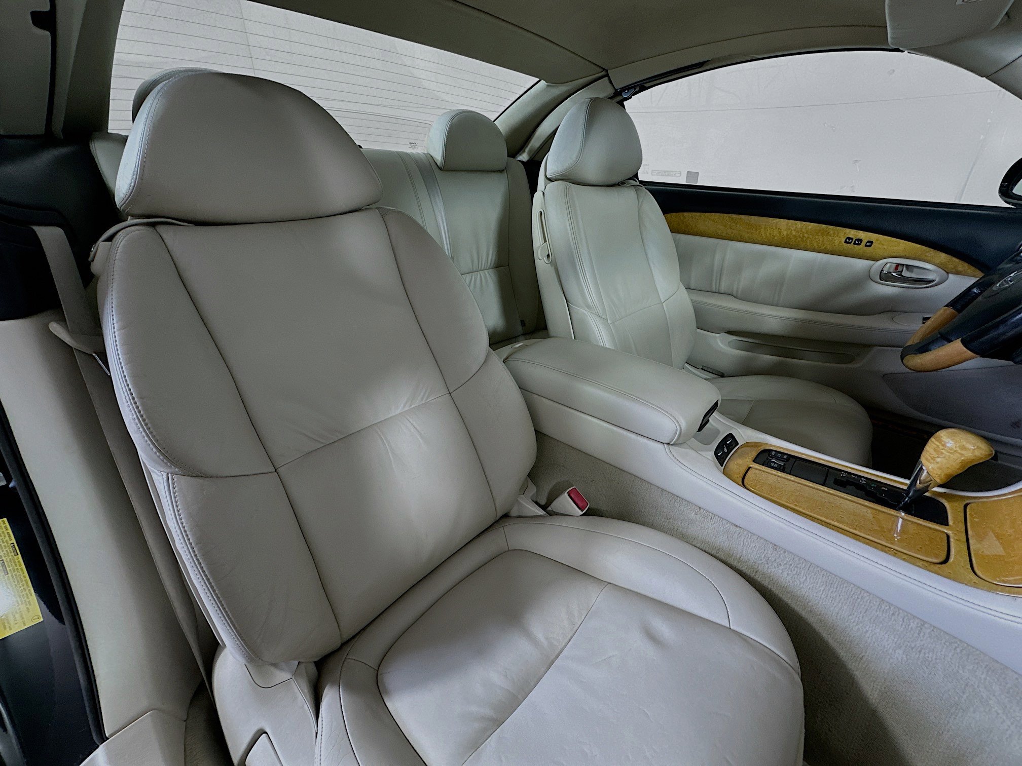 Used 2004 Lexus SC 430 Convertible image 25