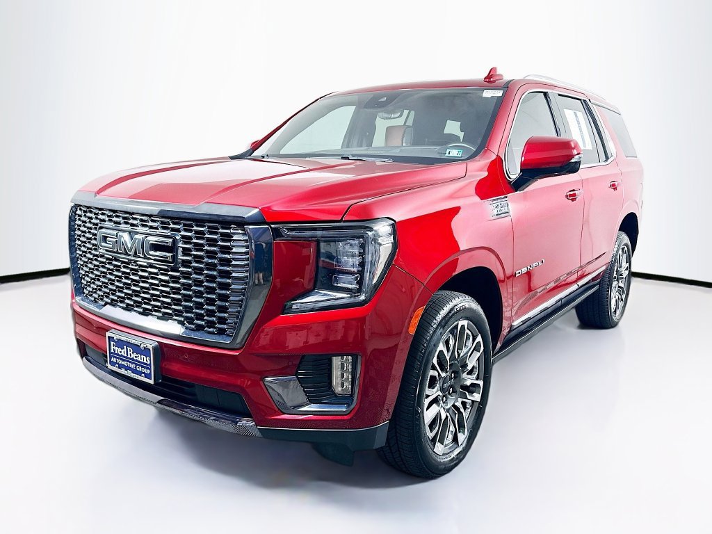 Used 2024 GMC Yukon Denali Ultimate AWD/4WD image 3