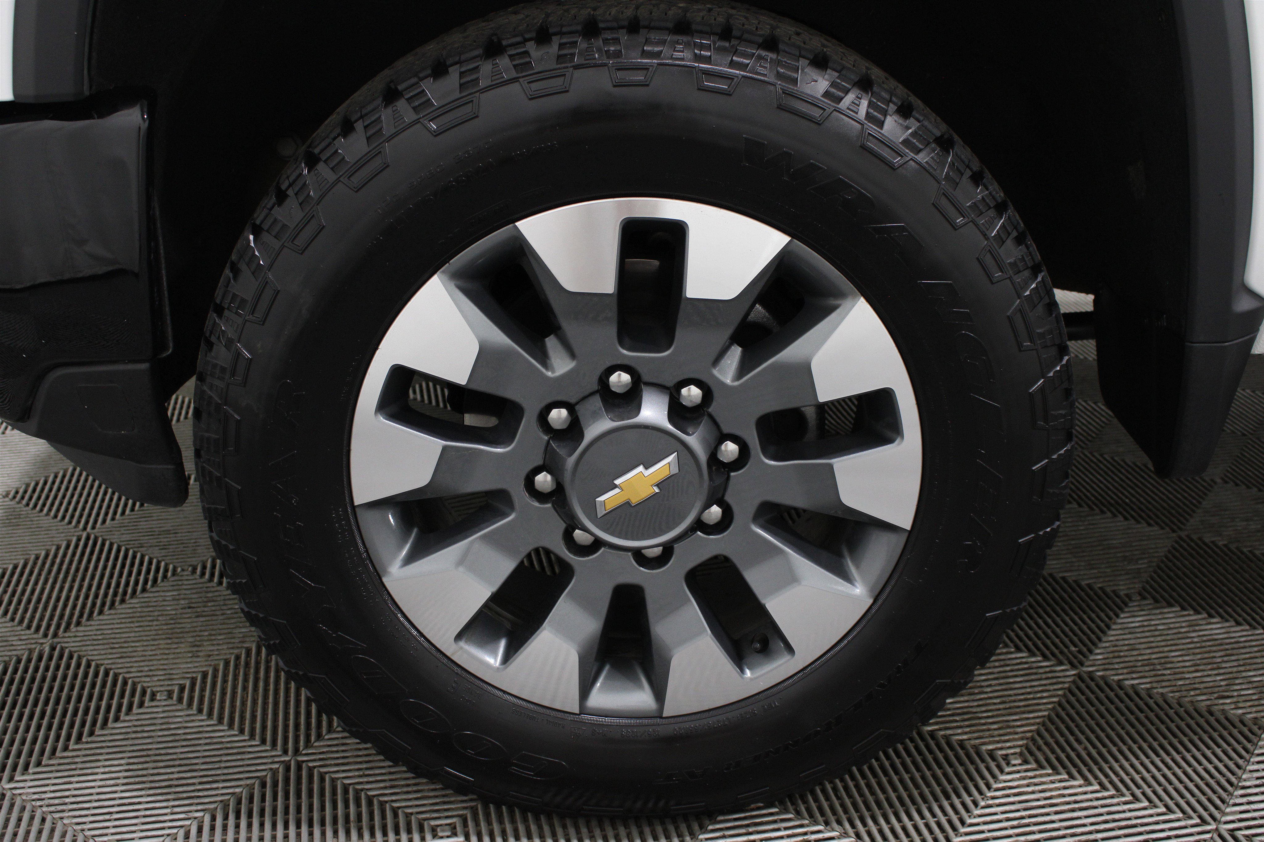 Used 2025 Chevrolet Silverado 2500 Custom w/ Custom Convenience Package AWD/4WD image 35