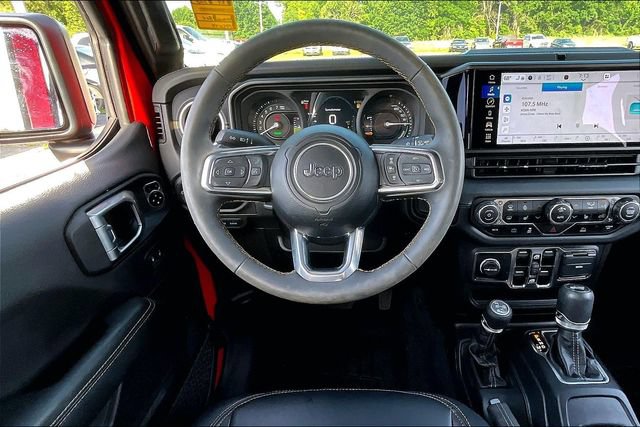 Used 2024 Jeep Wrangler Unlimited Sahara AWD/4WD image 8