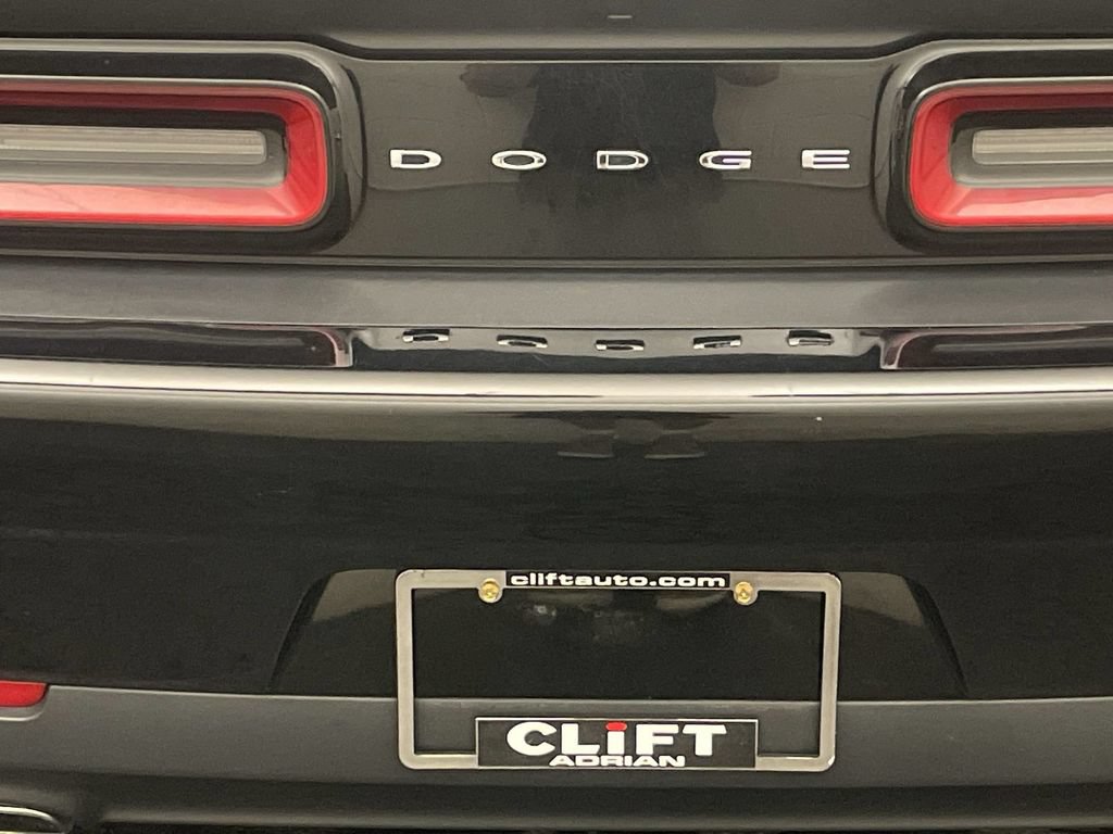 Used 2018 Dodge Challenger SXT w/ Blacktop Package RWD image 25