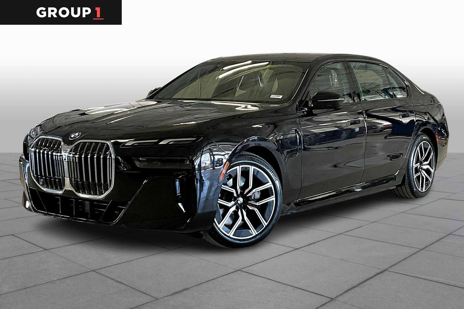 New 2025 BMW 750e xDrive w/ Premium Package