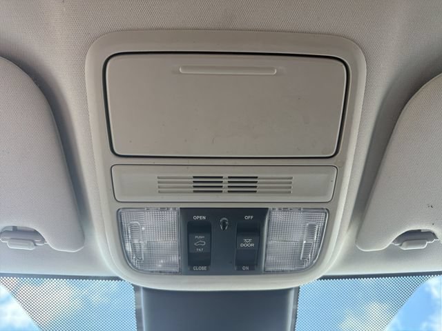 Used 2025 Honda Odyssey Touring image 37