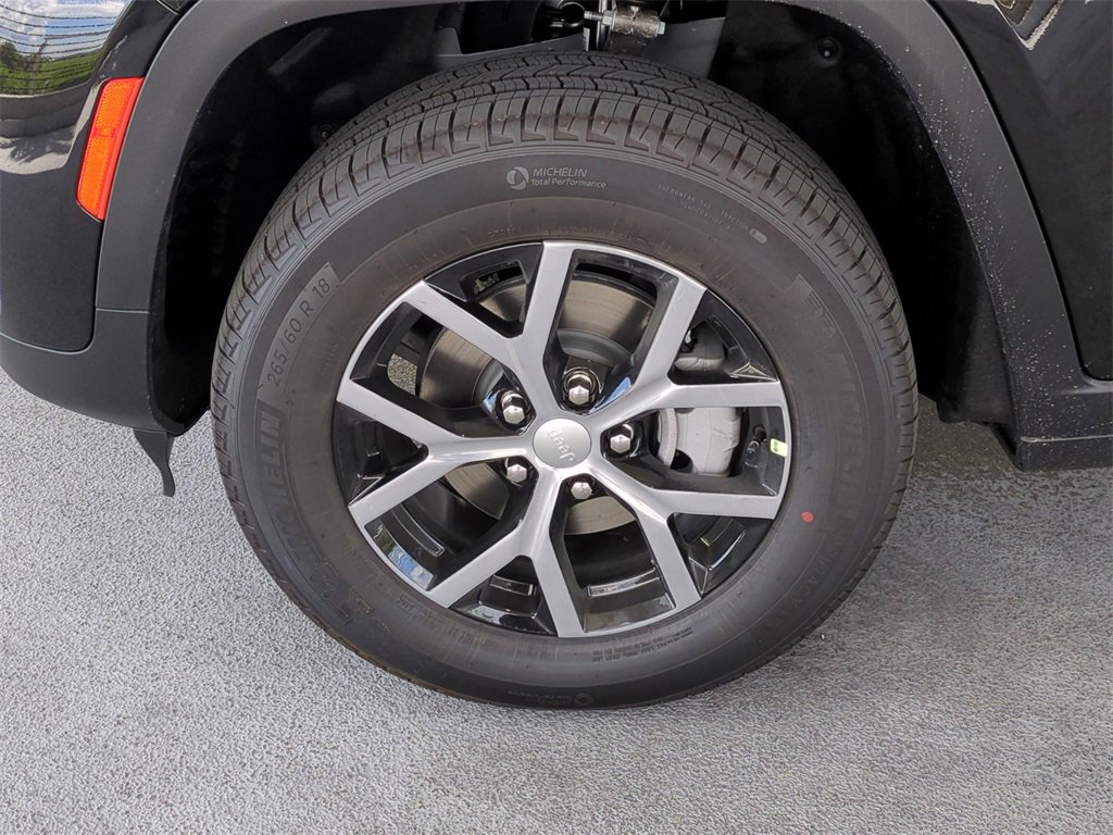 New 2025 Jeep Grand Cherokee Limited image 11