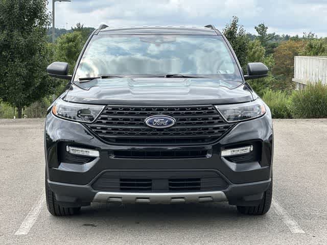 Used 2023 Ford Explorer XLT w/ Equipment Group 202A AWD/4WD image 30
