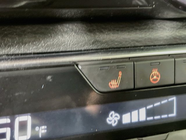 Used 2025 Nissan Sentra SV w/ All-Weather Package FWD image 32
