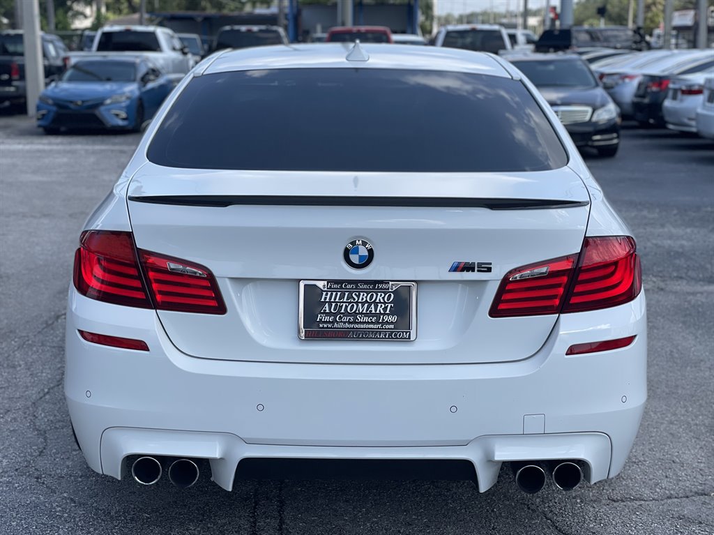 Used 2013 BMW M5 RWD image 8