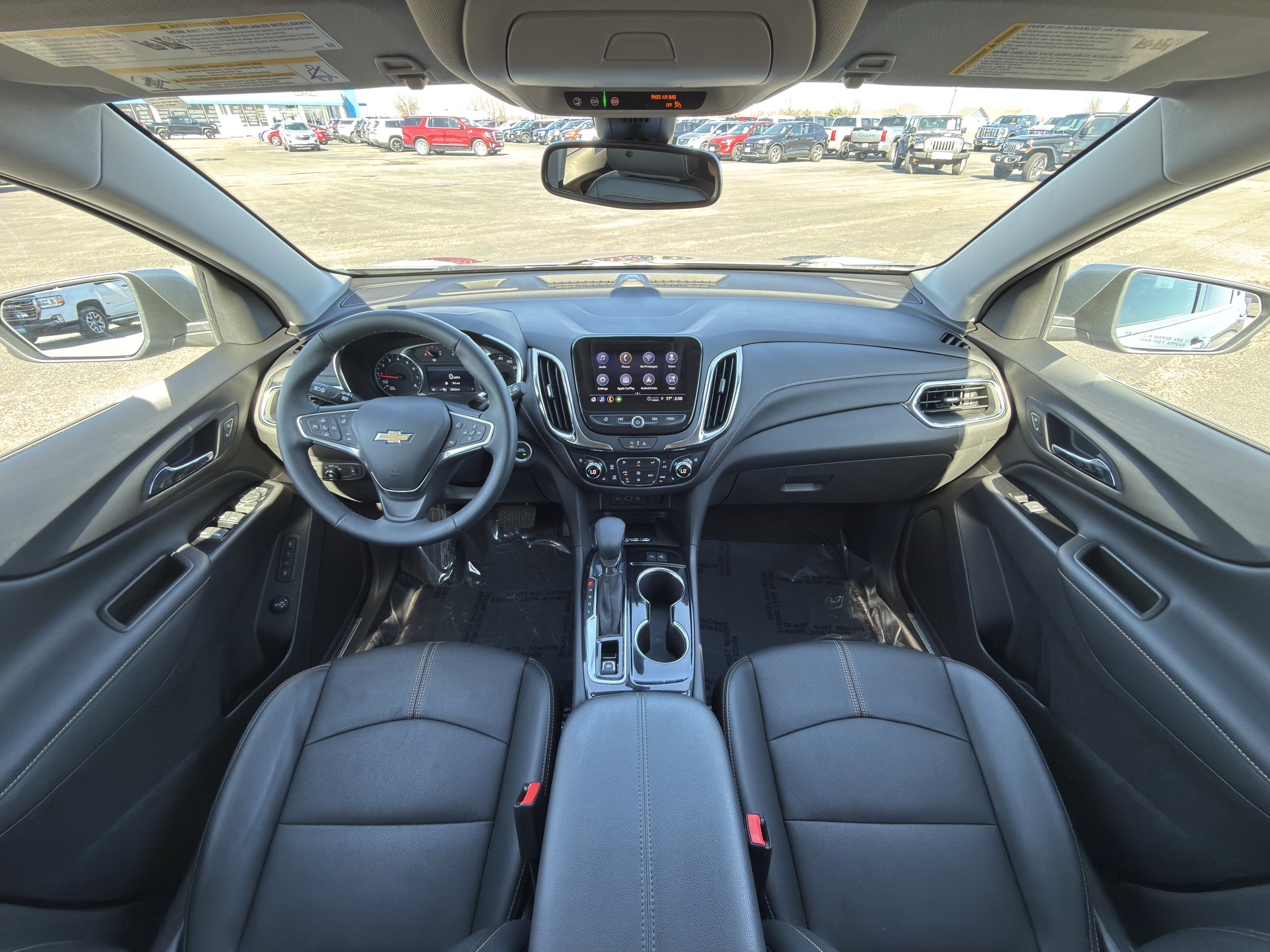 Used 2024 Chevrolet Equinox Premier image 10