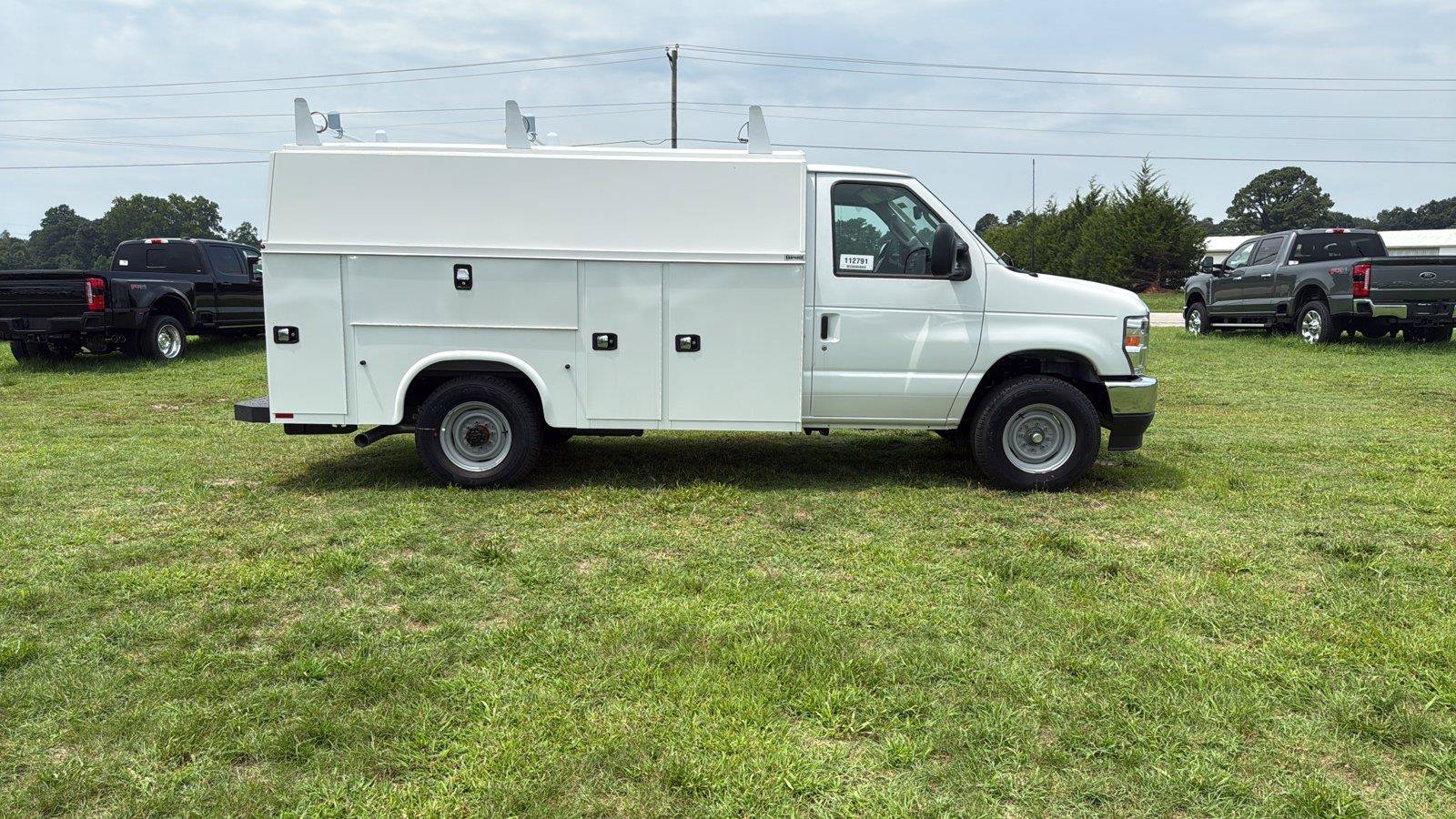 New 2027 Ford E-350 and Econoline 350 Super Duty w/ Power Equipment Group RWD image 6