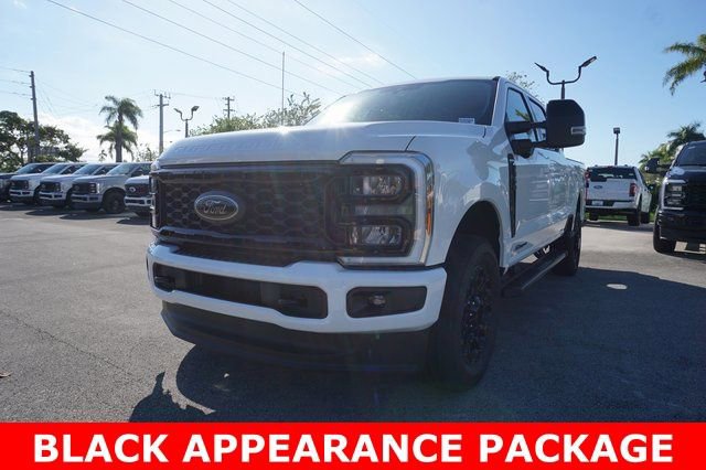 New 2026 Ford F350 Lariat w/ Black Appearance Package image 4