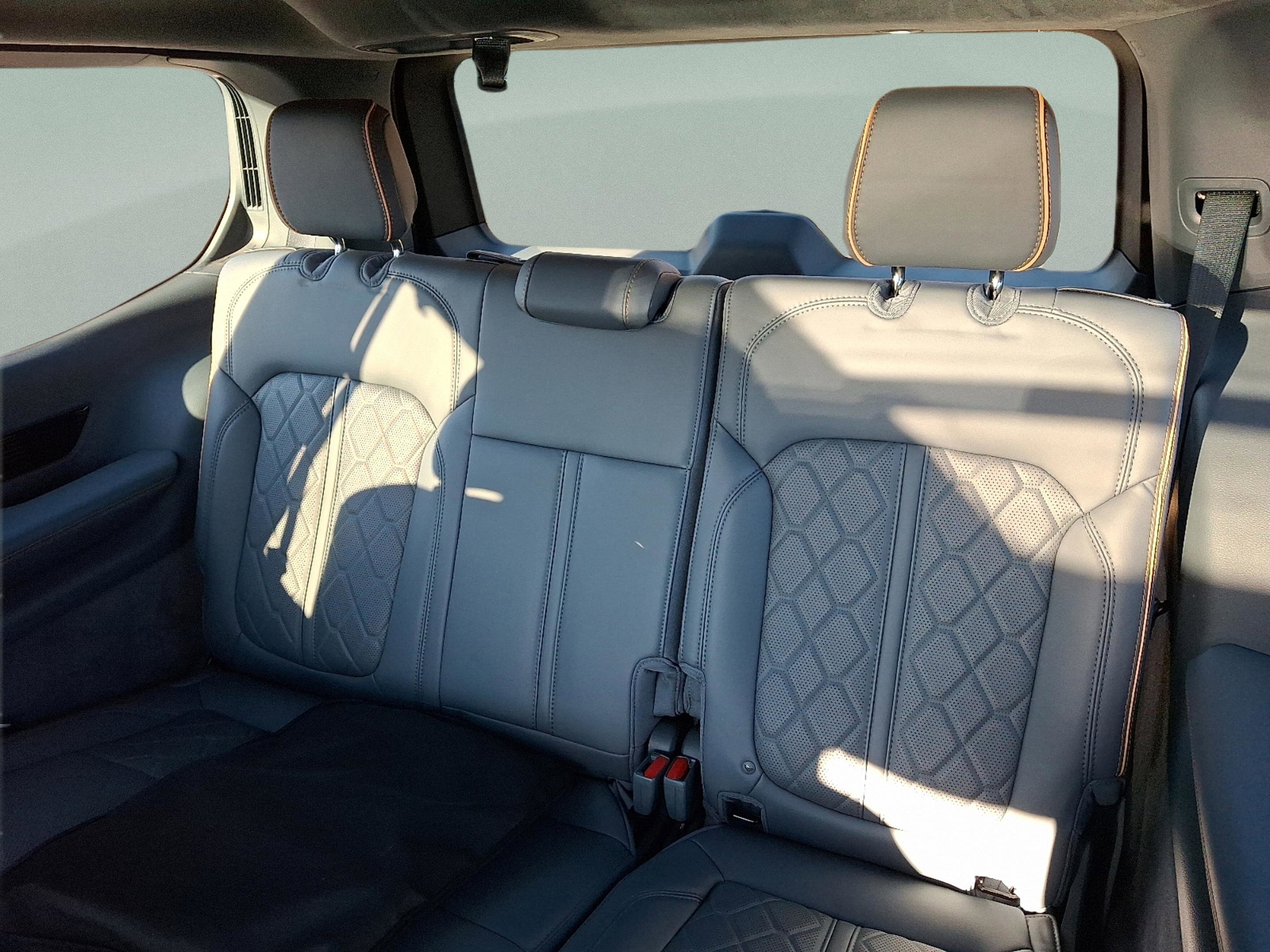 Certified 2024 Jeep Grand Wagoneer Series III w/ Rear Seat Video Group 1 image 31