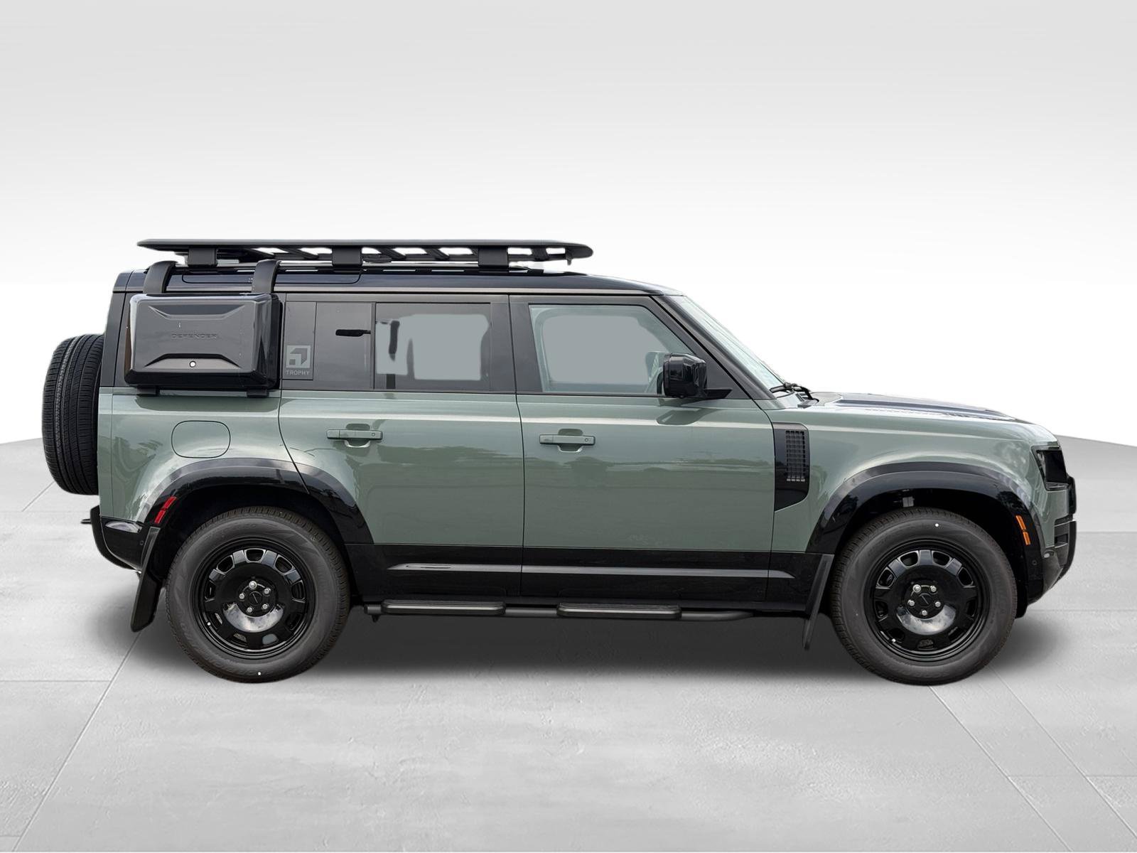 New 2026 Land Rover Defender 110 Trophy Edition AWD/4WD image 7