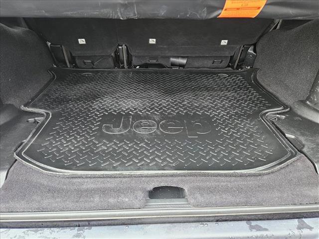 Used 2018 Jeep Wrangler Golden Eagle image 6