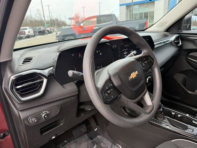 Certified 2024 Chevrolet TrailBlazer LS w/ LS Convenience Package image 2