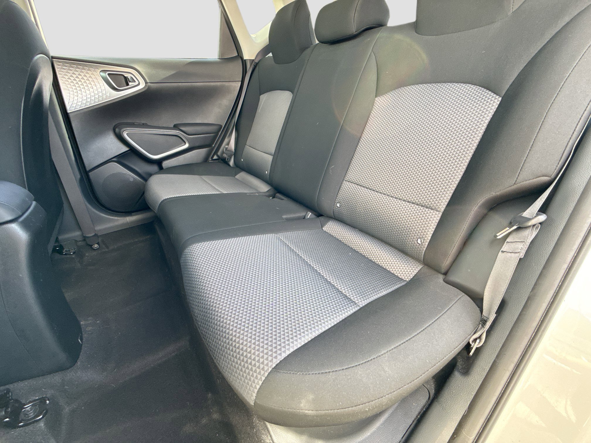 Used 2022 Kia Soul LX image 19