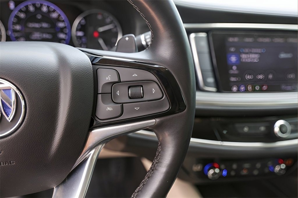 Used 2022 Buick Enclave Avenir w/ Avenir Technology Package image 13