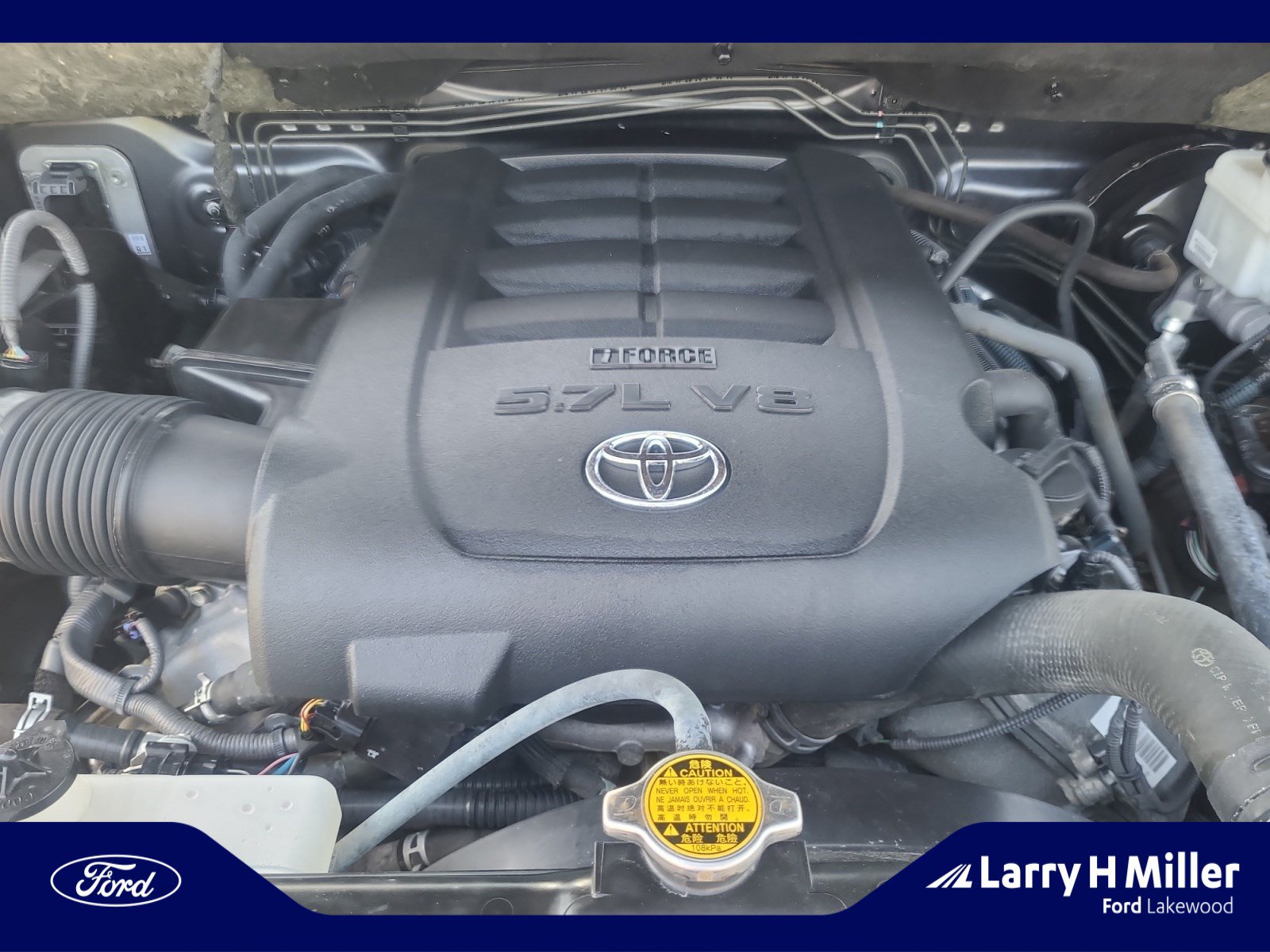 Used 2016 Toyota Tundra SR5 w/ TRD Off Road Package AWD/4WD image 22