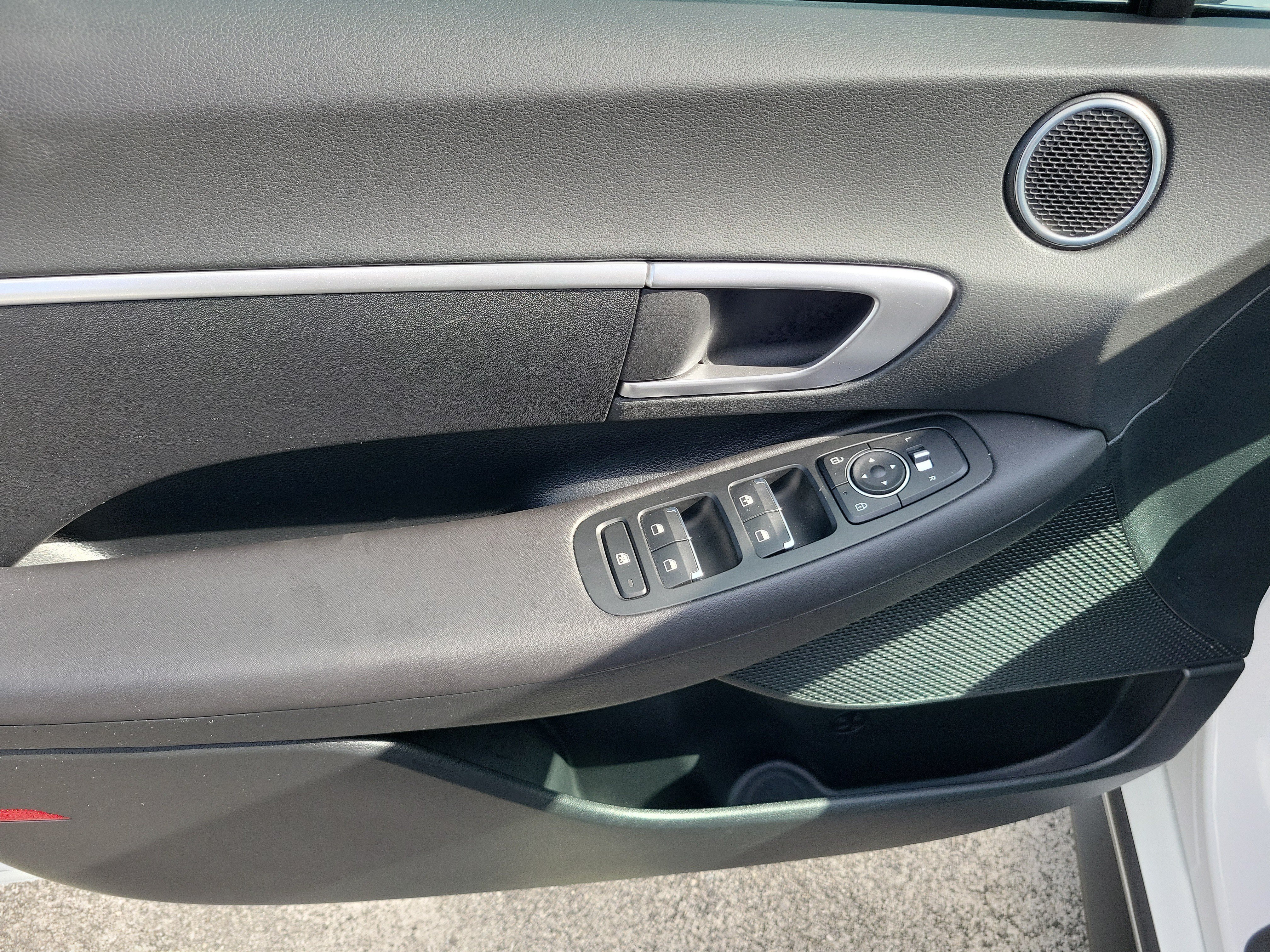Used 2023 Hyundai Sonata SE FWD image 19