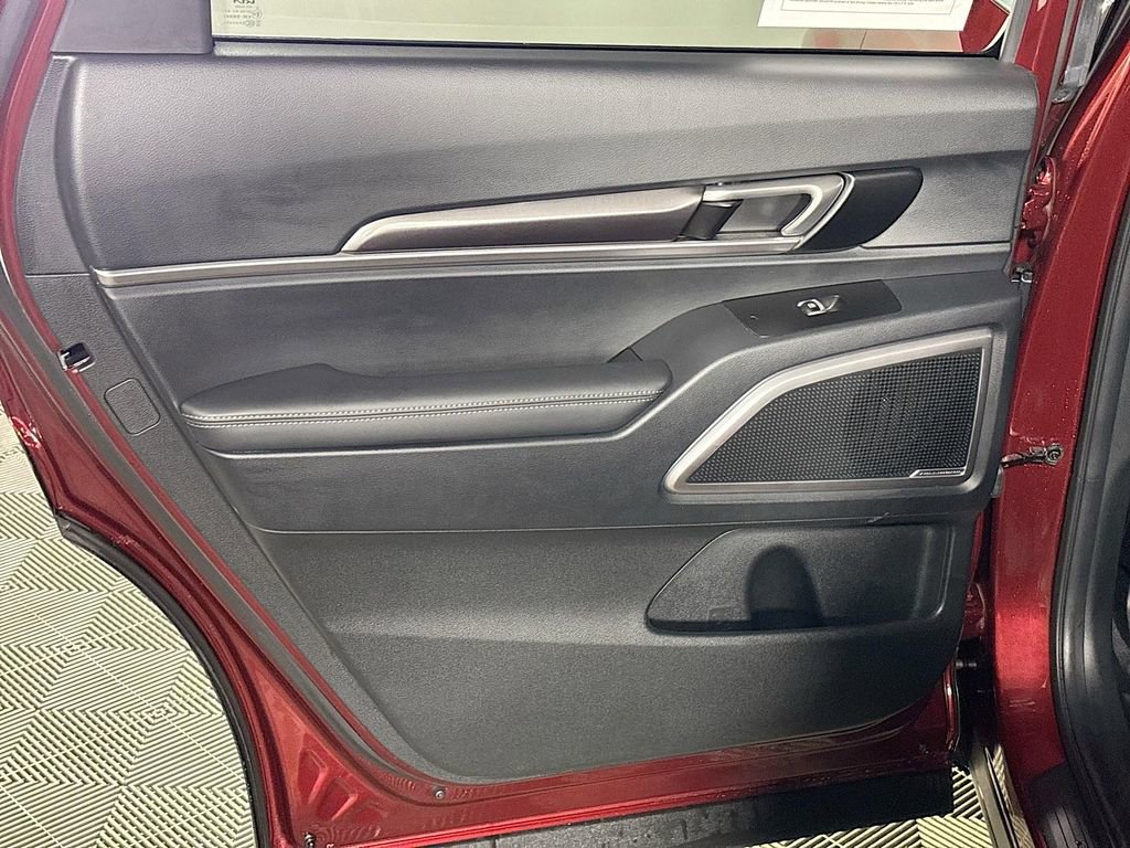 Used 2024 Kia Telluride S w/ S Sunroof Package image 20