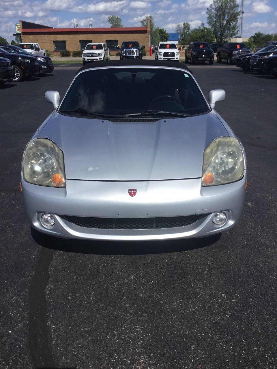 Used 2004 Toyota MR2 RWD image 6