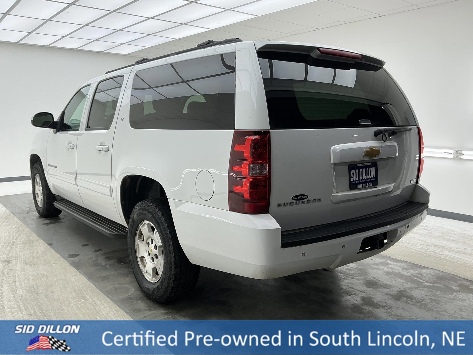 Used 2012 Chevrolet Suburban LT w/ Luxury Package image 6