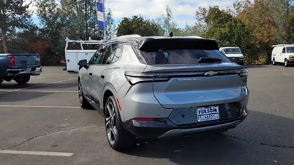 New 2026 Chevrolet Equinox EV LT image 7