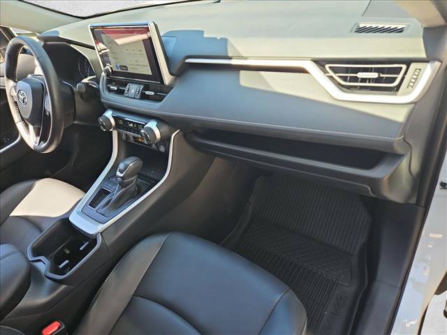 Used 2025 Toyota RAV4 XLE Premium FWD image 20