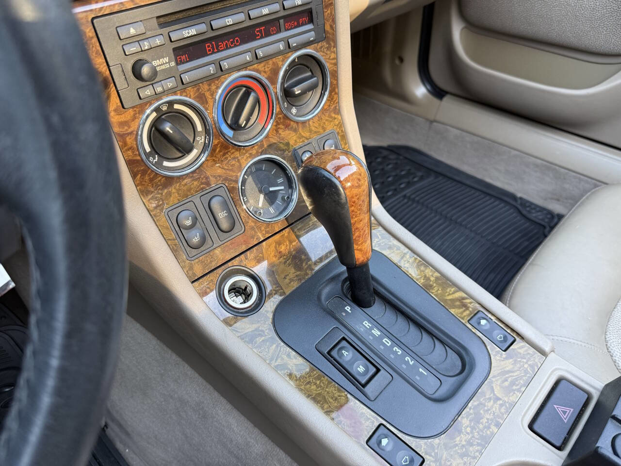 Used 2000 BMW Z3 2.5i image 25